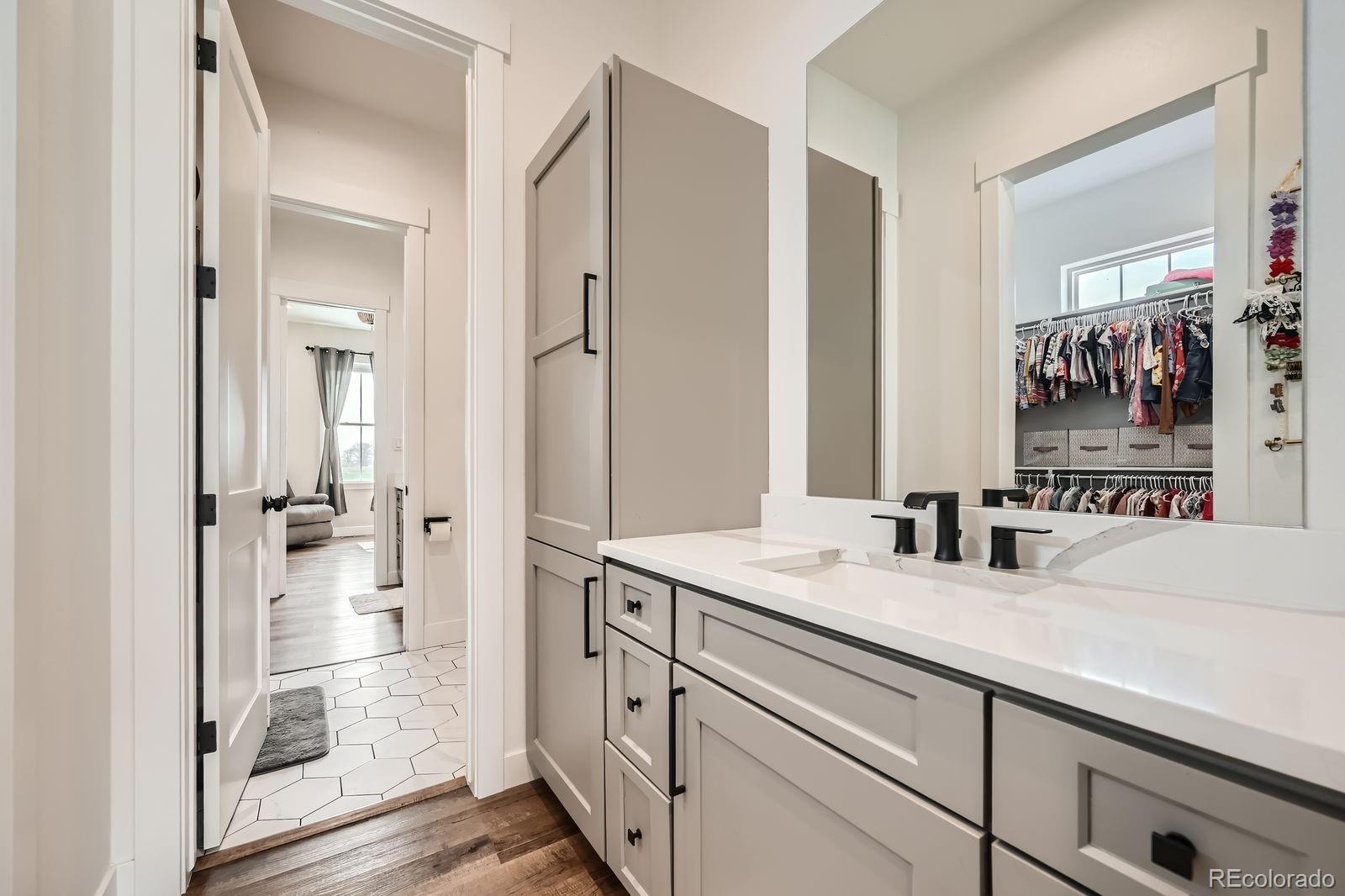 MLS Image #25 for 27927  hopi trail,loveland, Colorado