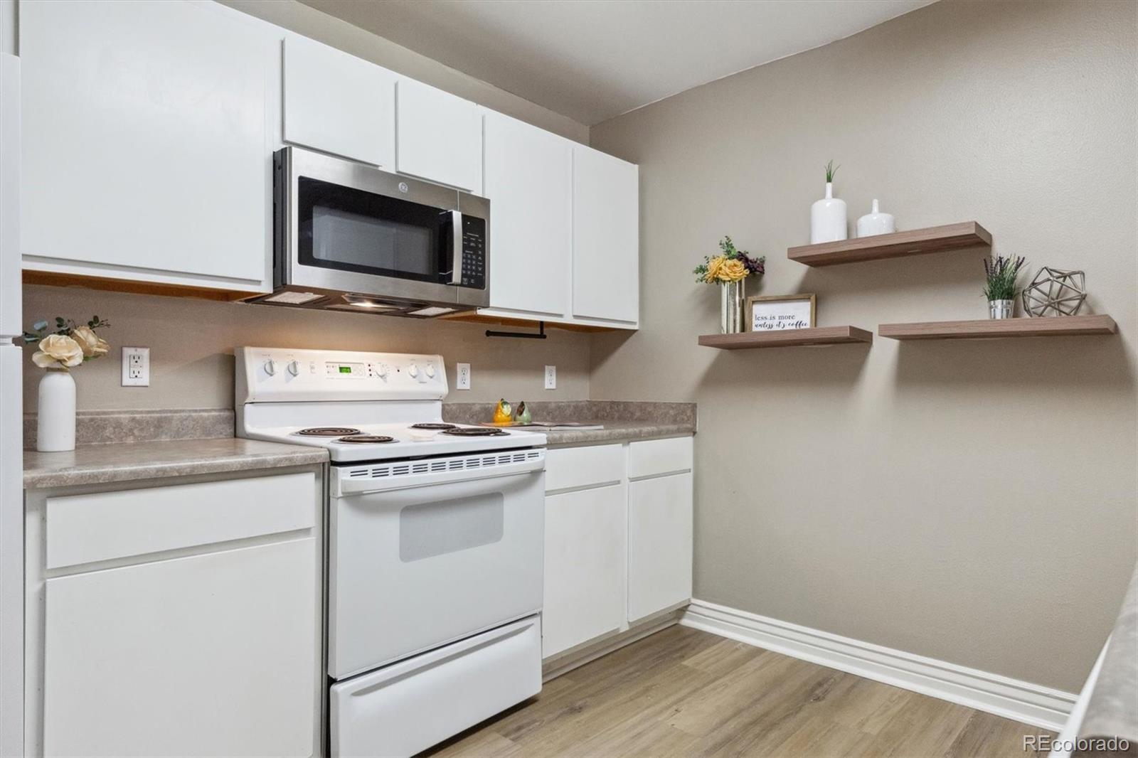 MLS Image #11 for 12914  ironstone way,parker, Colorado
