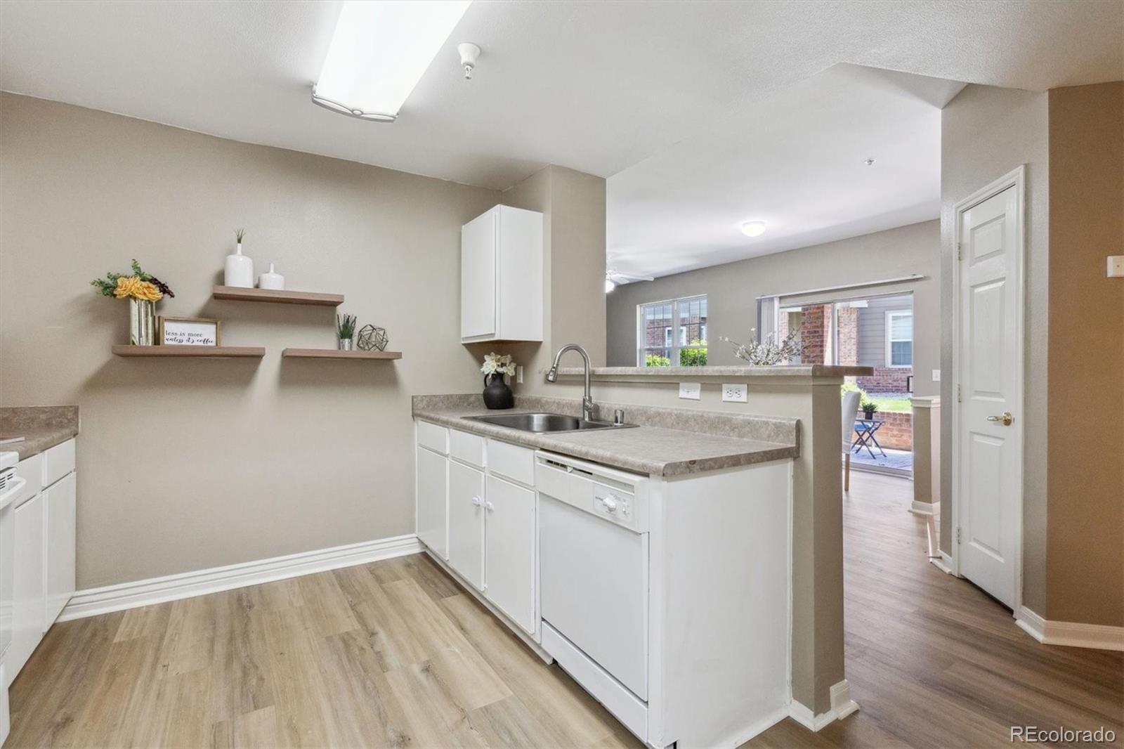 MLS Image #13 for 12914  ironstone way,parker, Colorado