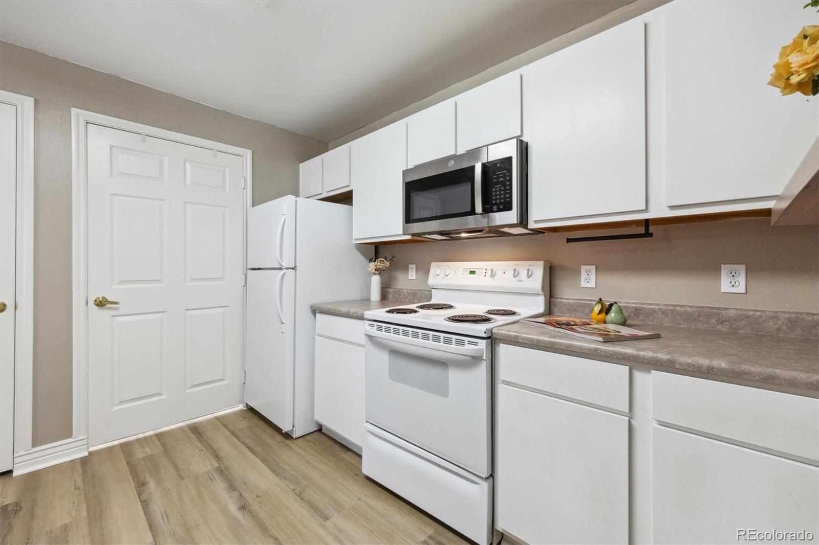 MLS Image #14 for 12914  ironstone way,parker, Colorado