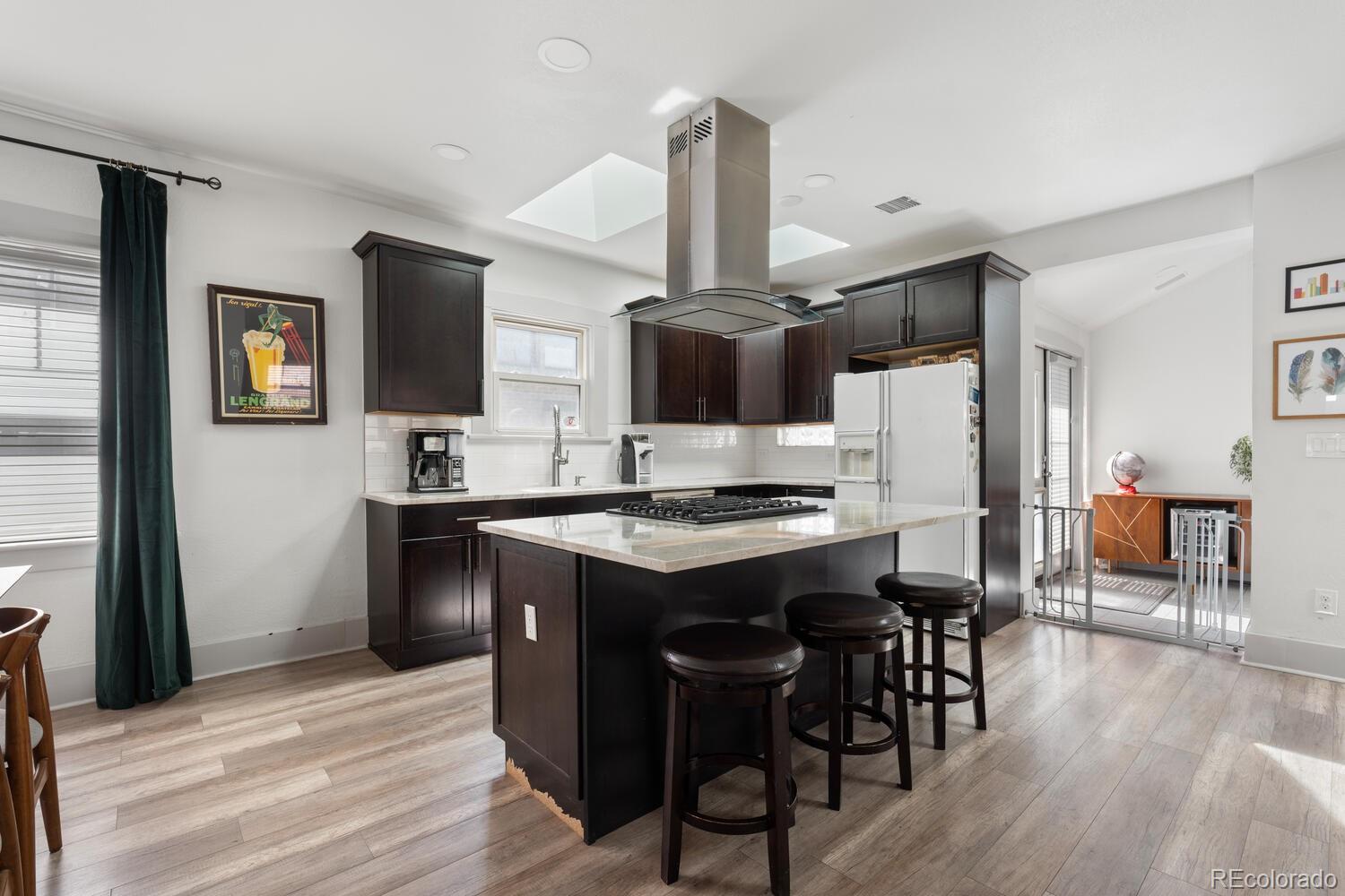 MLS Image #11 for 561  cook street,denver, Colorado