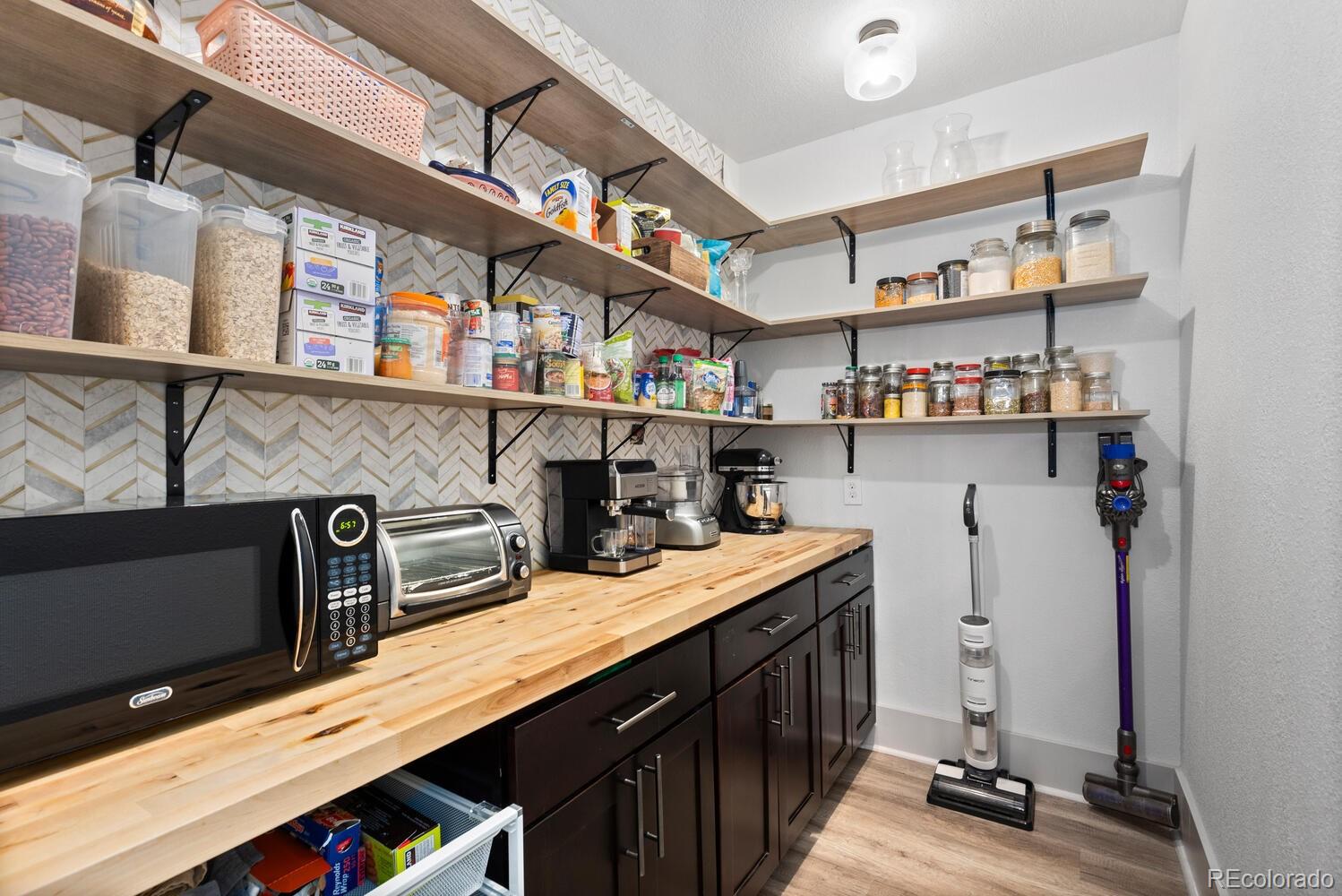 MLS Image #13 for 561  cook street,denver, Colorado