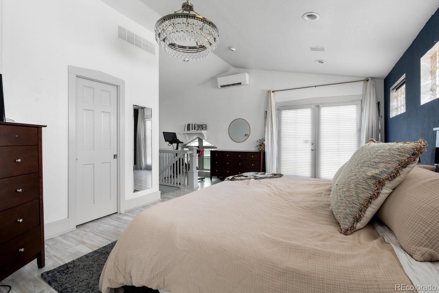 MLS Image #19 for 561  cook street,denver, Colorado