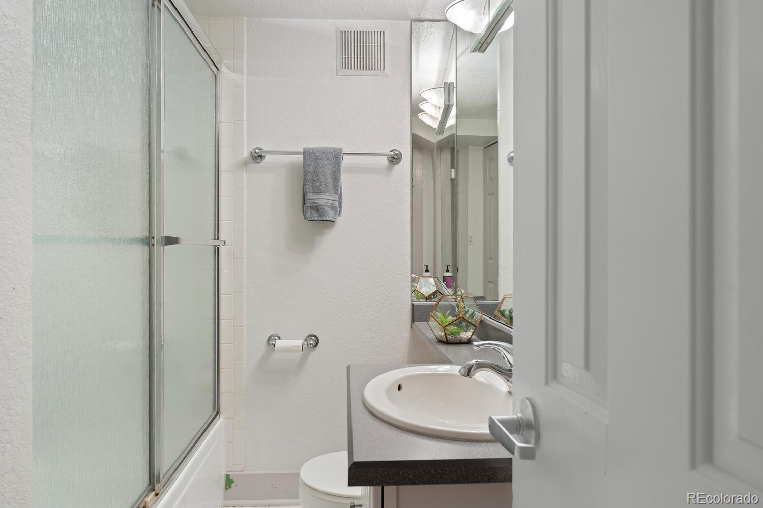 MLS Image #32 for 561  cook street,denver, Colorado
