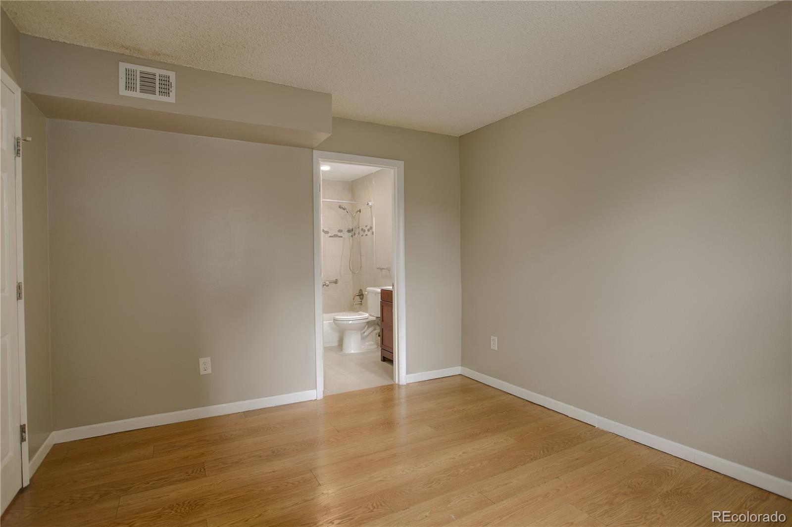 MLS Image #4 for 3550 s harlan street,denver, Colorado