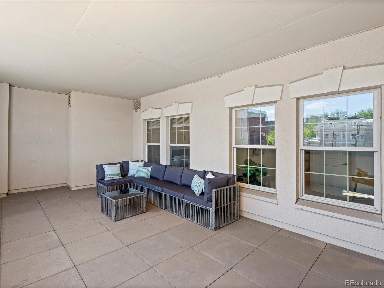 MLS Image #18 for 975 n lincoln street,denver, Colorado
