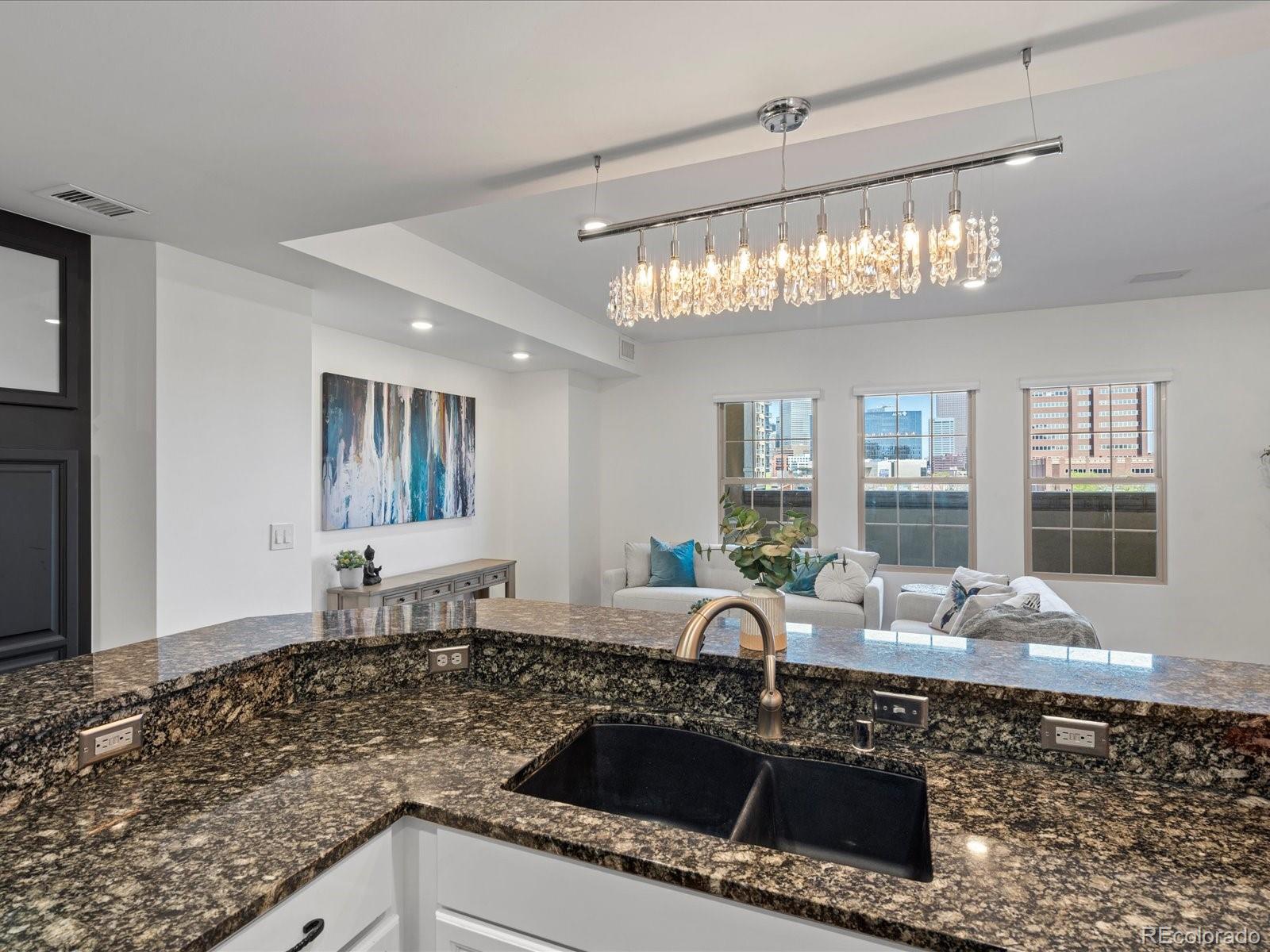 MLS Image #26 for 975 n lincoln street,denver, Colorado