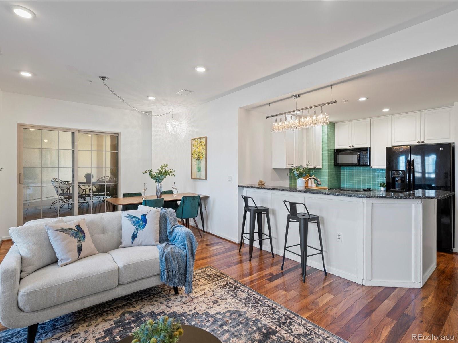 MLS Image #30 for 975 n lincoln street,denver, Colorado