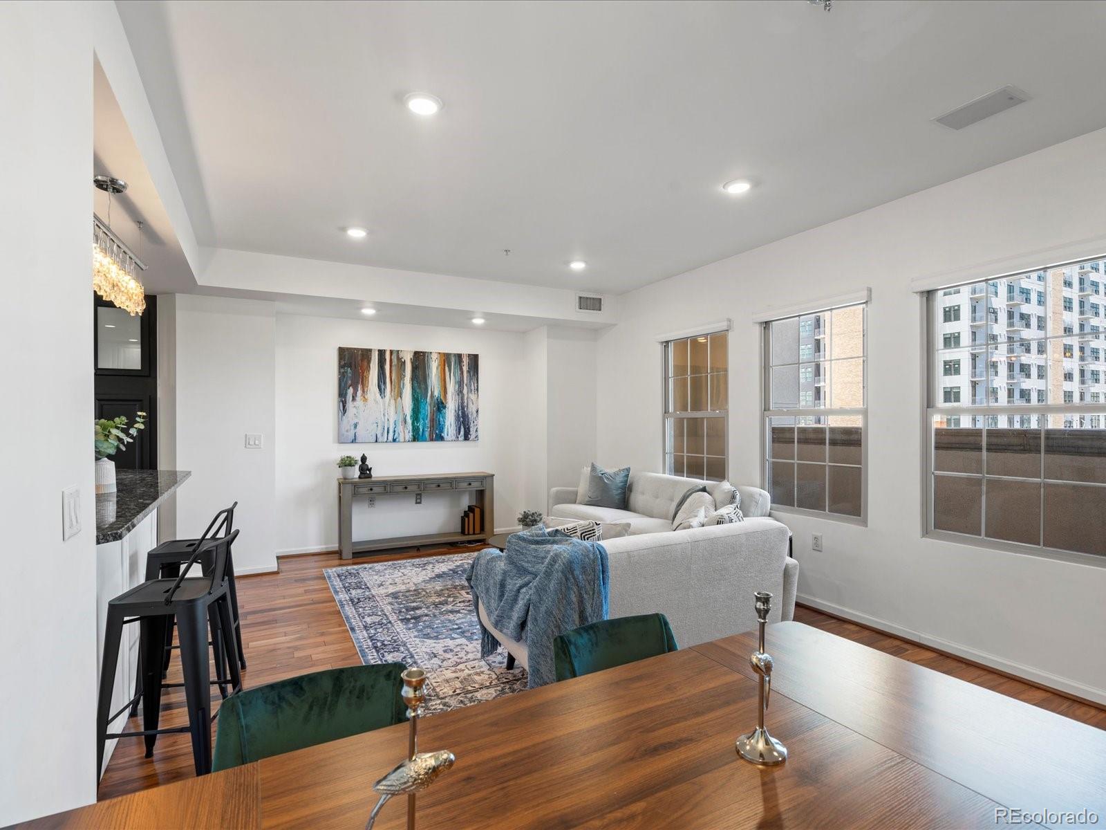 MLS Image #35 for 975 n lincoln street,denver, Colorado
