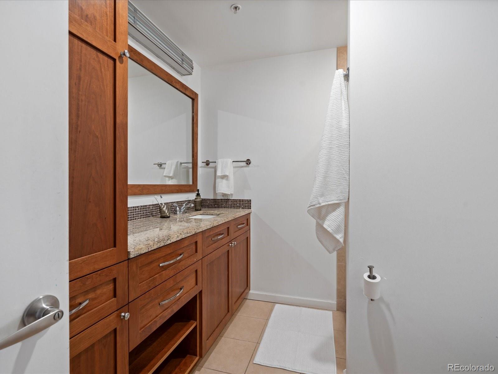 MLS Image #45 for 975 n lincoln street,denver, Colorado