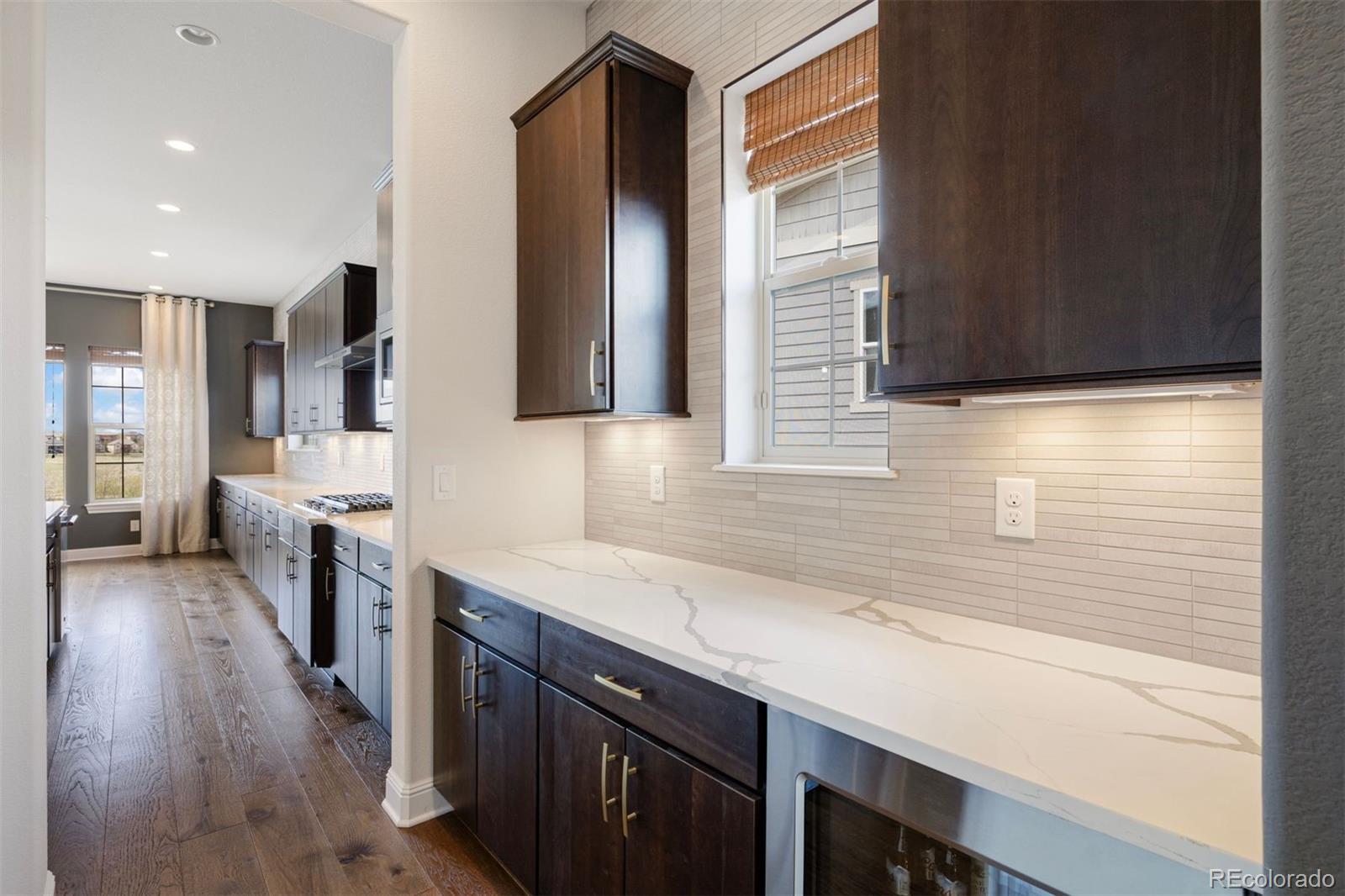 MLS Image #13 for 27381 e lakeview drive,aurora, Colorado