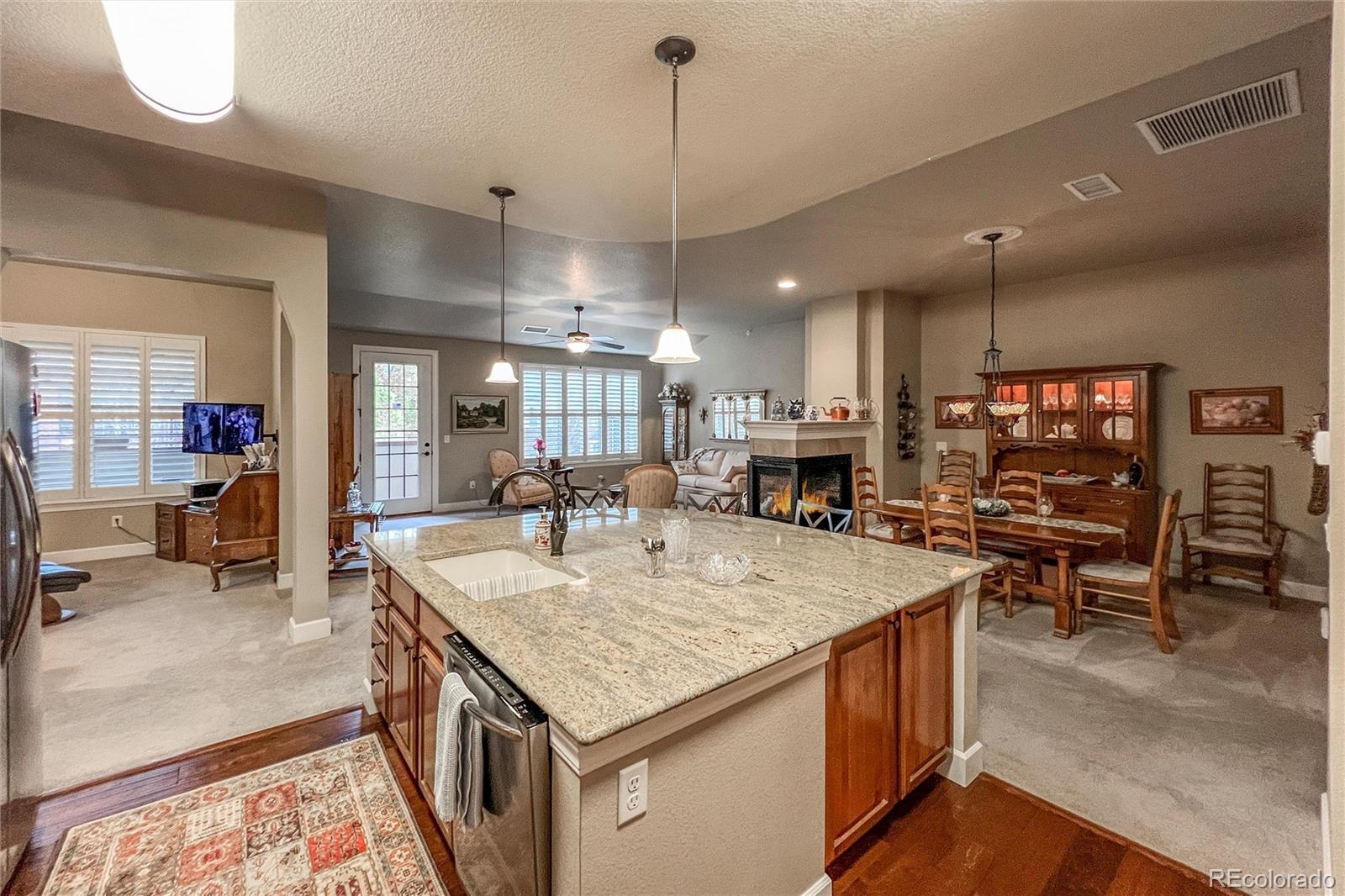 MLS Image #8 for 1379  charles ,longmont, Colorado