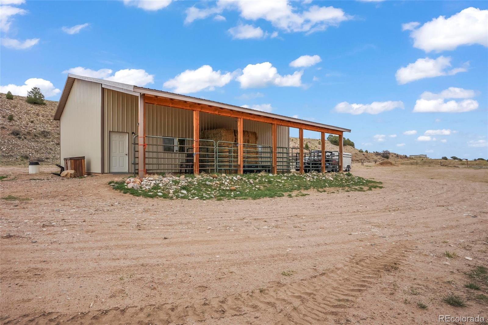 MLS Image #32 for 40  cr 541 ,gardner, Colorado