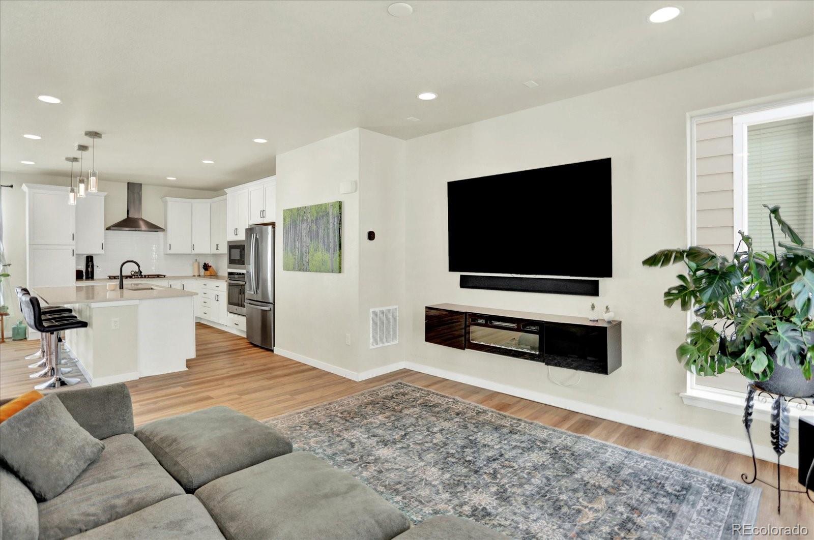 MLS Image #8 for 11205 w 53rd lane,arvada, Colorado