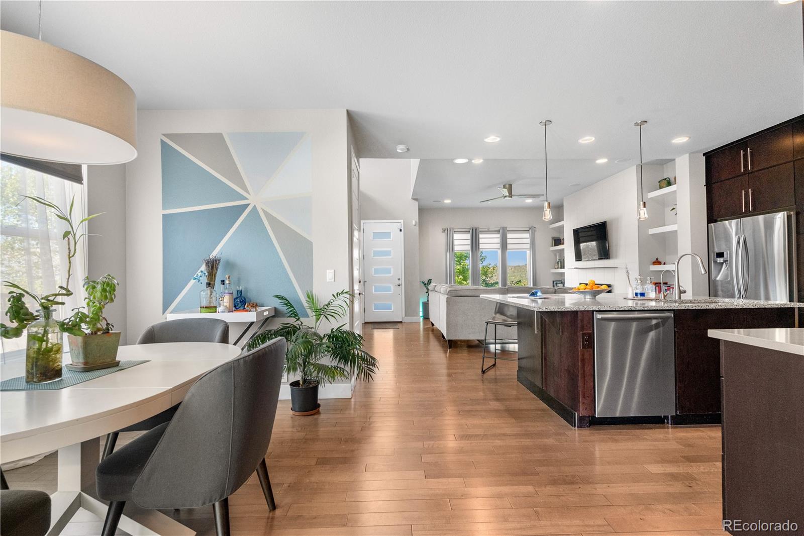 MLS Image #11 for 9154 e 37th avenue,denver, Colorado