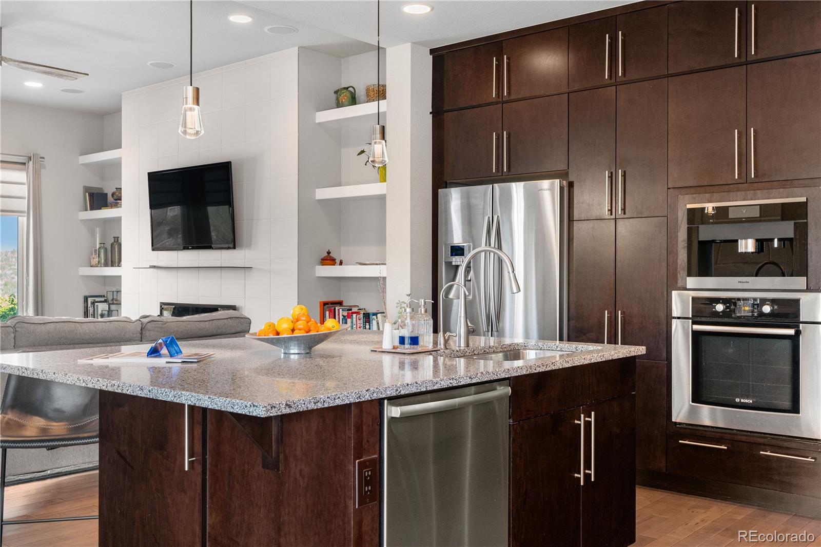 MLS Image #12 for 9154 e 37th avenue,denver, Colorado