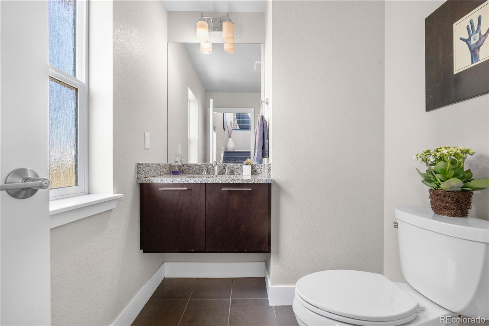 MLS Image #14 for 9154 e 37th avenue,denver, Colorado
