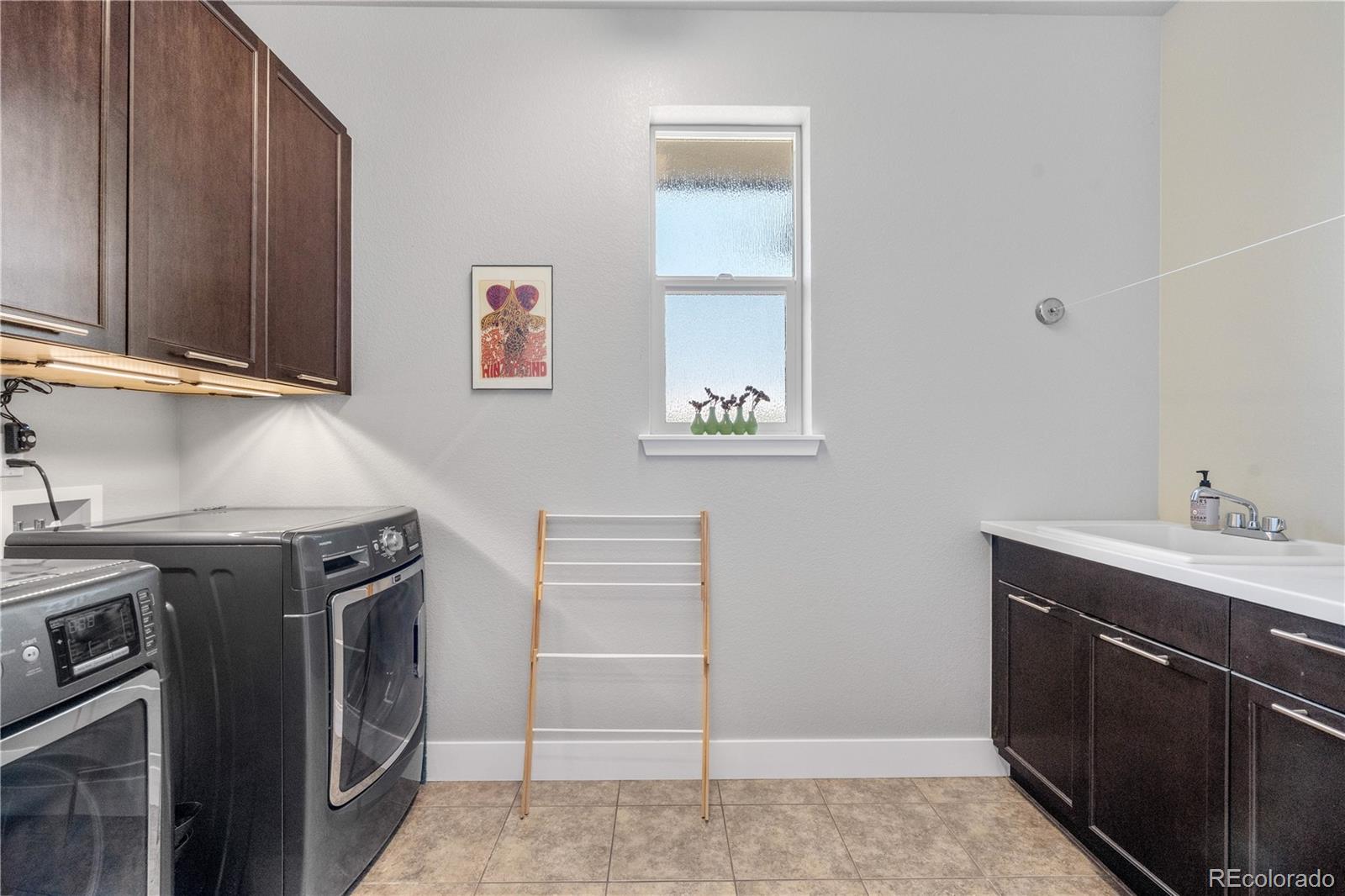 MLS Image #22 for 9154 e 37th avenue,denver, Colorado