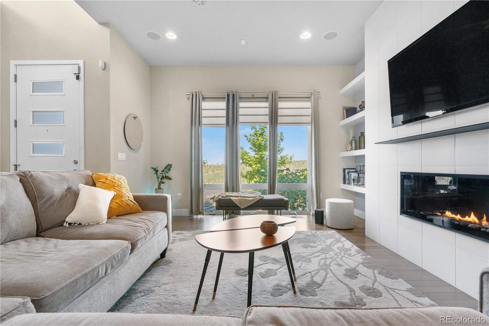 MLS Image #3 for 9154 e 37th avenue,denver, Colorado