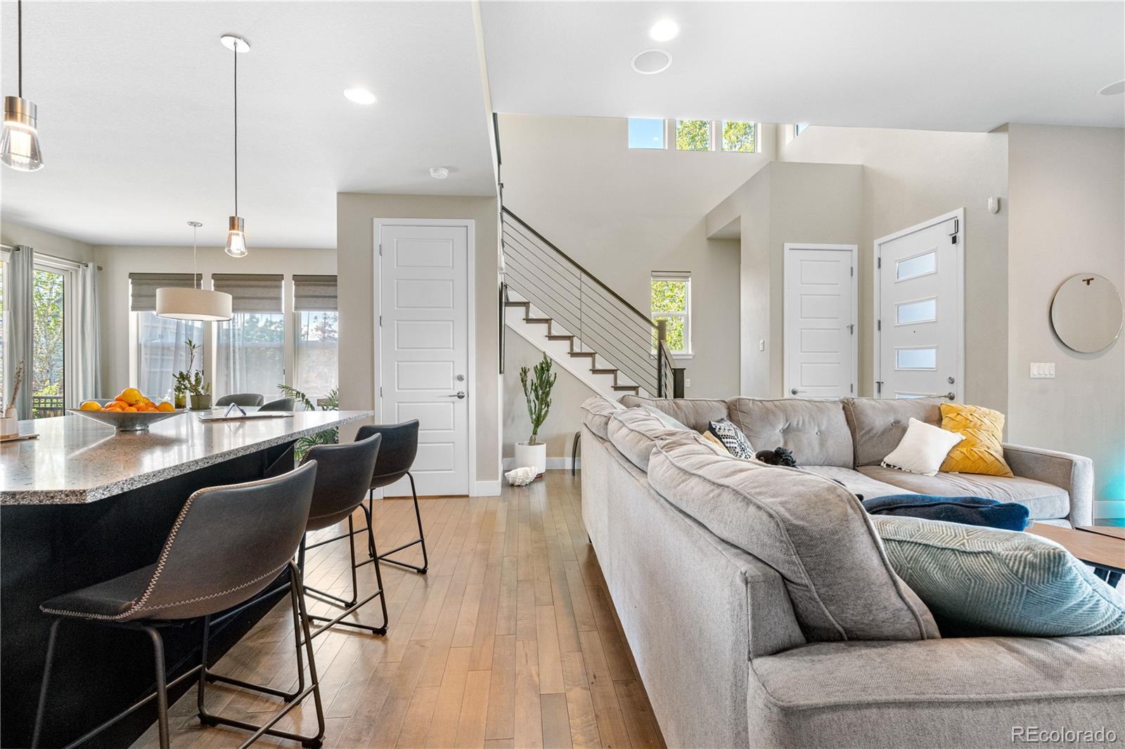 MLS Image #4 for 9154 e 37th avenue,denver, Colorado