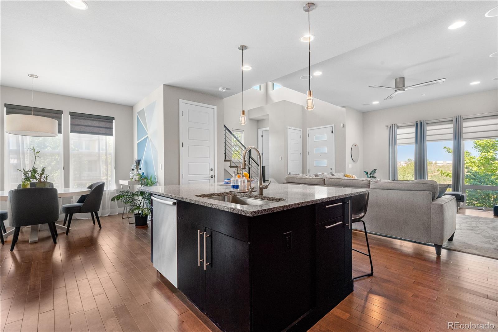 MLS Image #5 for 9154 e 37th avenue,denver, Colorado
