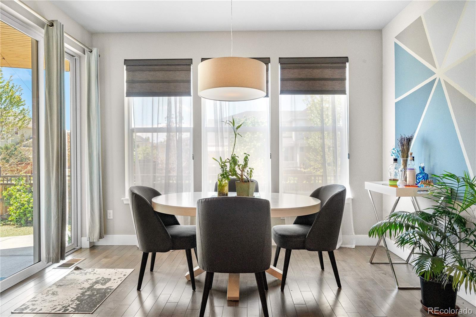 MLS Image #7 for 9154 e 37th avenue,denver, Colorado
