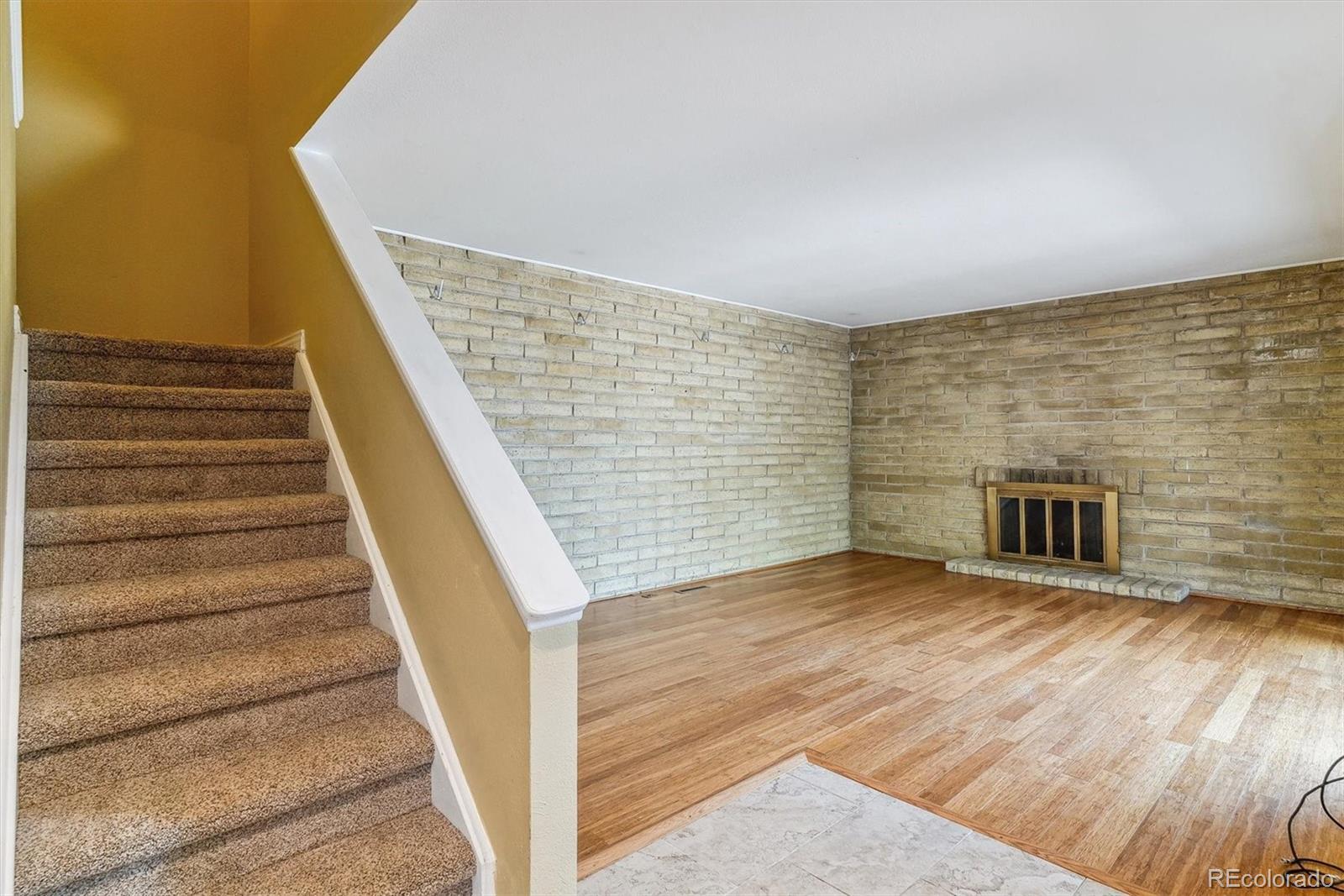 MLS Image #7 for 1160 s clinton street,denver, Colorado