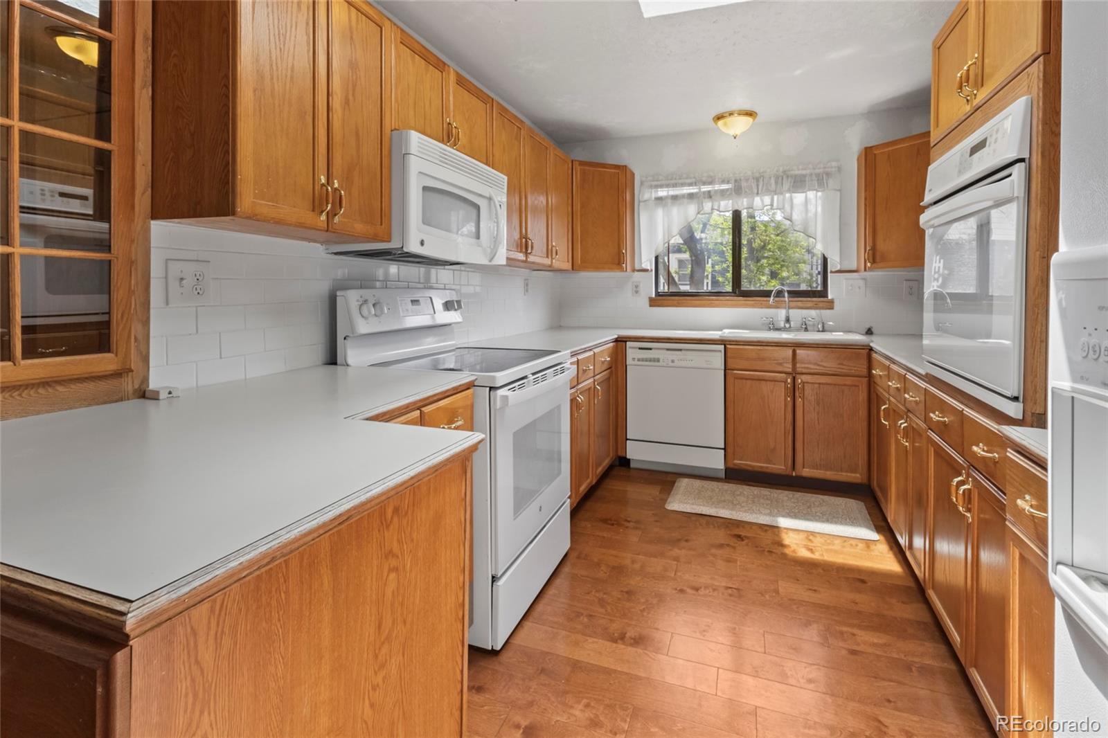 MLS Image #11 for 1400 s knox court,denver, Colorado