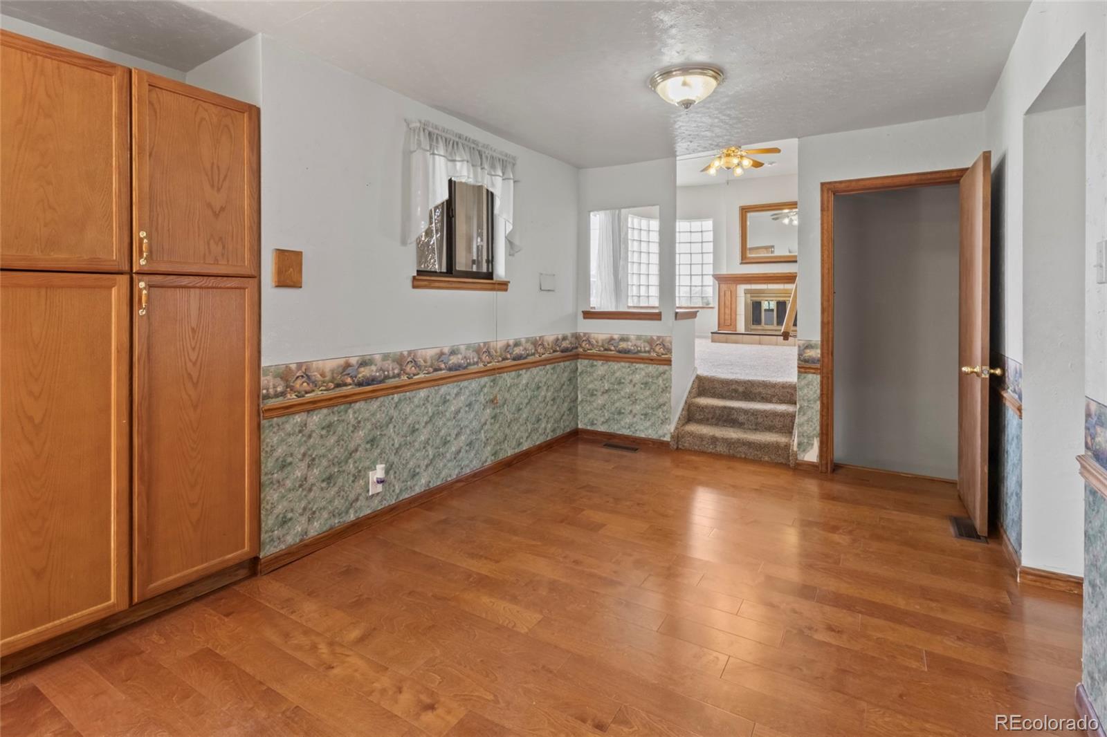 MLS Image #12 for 1400 s knox court,denver, Colorado