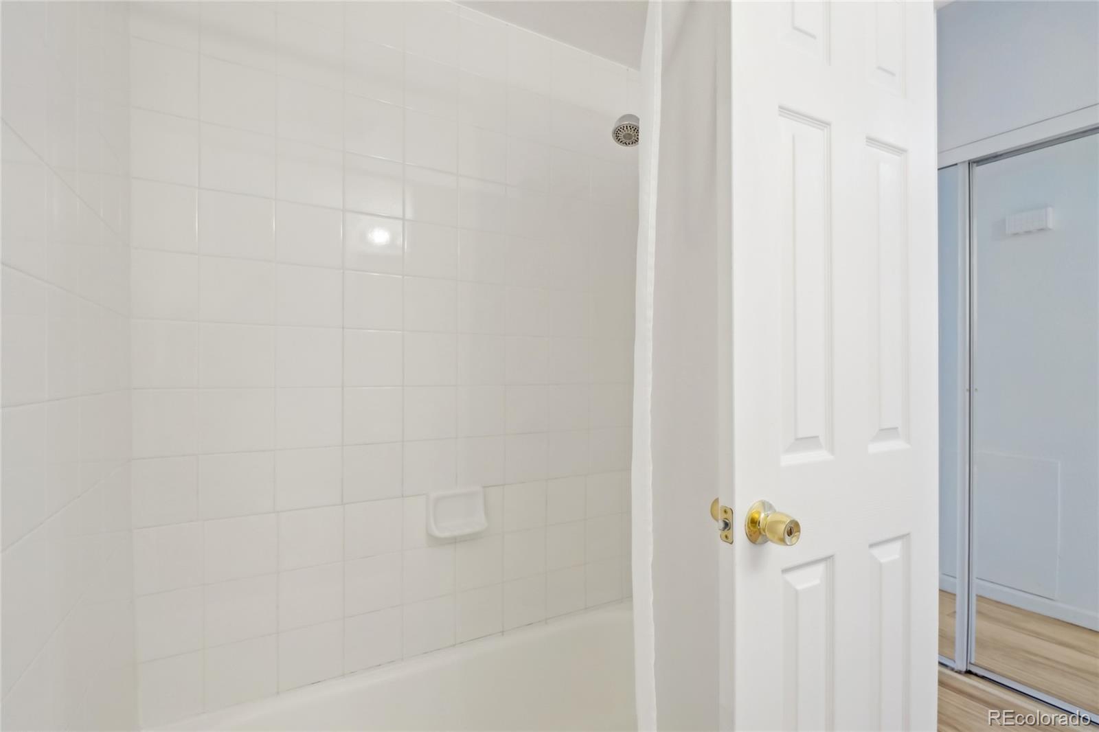 MLS Image #14 for 250 n pearl street,denver, Colorado