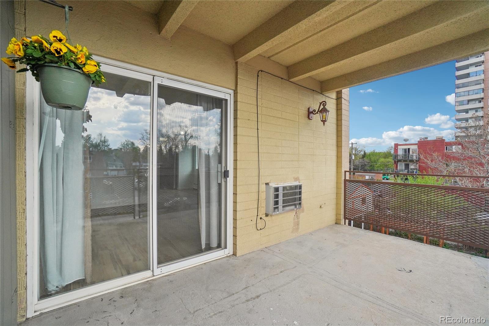 MLS Image #23 for 250 n pearl street,denver, Colorado