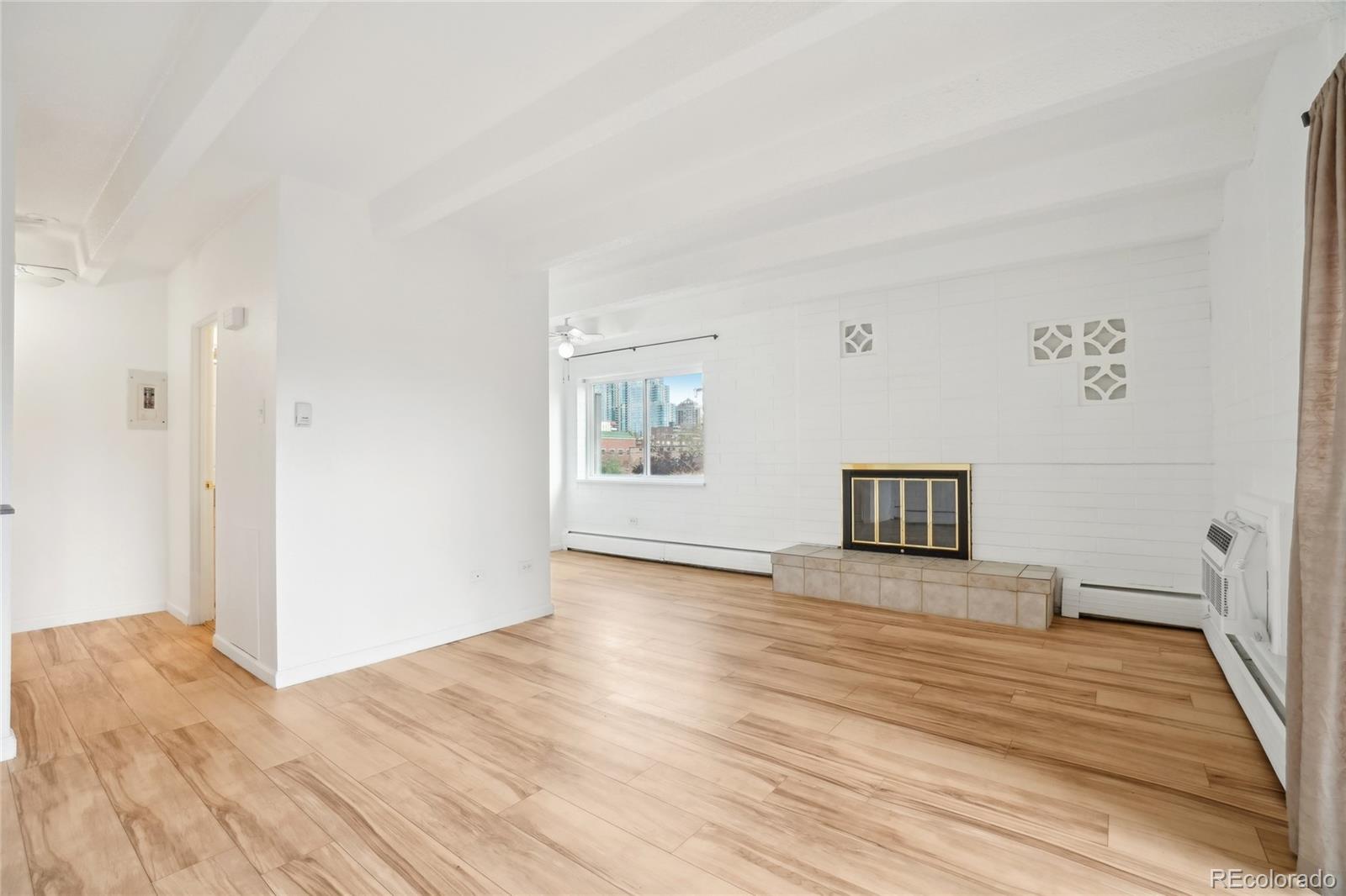 MLS Image #3 for 250 n pearl street,denver, Colorado