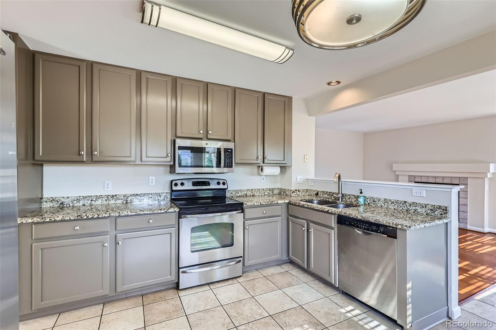 MLS Image #11 for 12701  elm lane,broomfield, Colorado