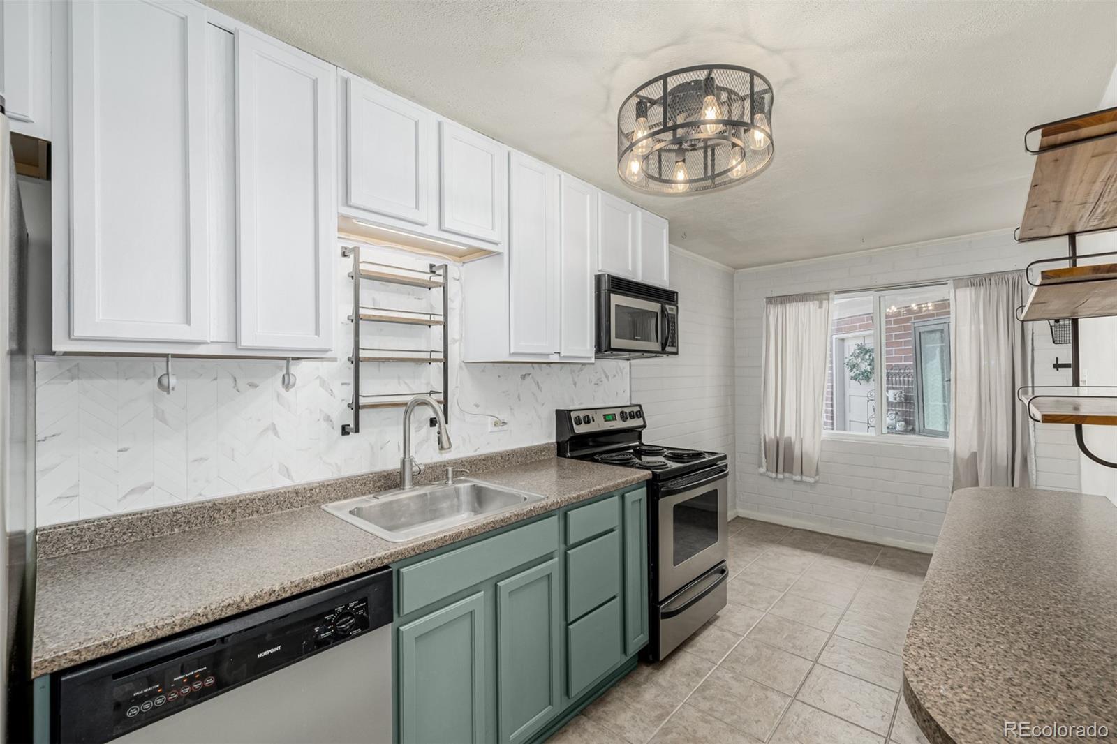 MLS Image #6 for 6005 w 39th avenue,wheat ridge, Colorado
