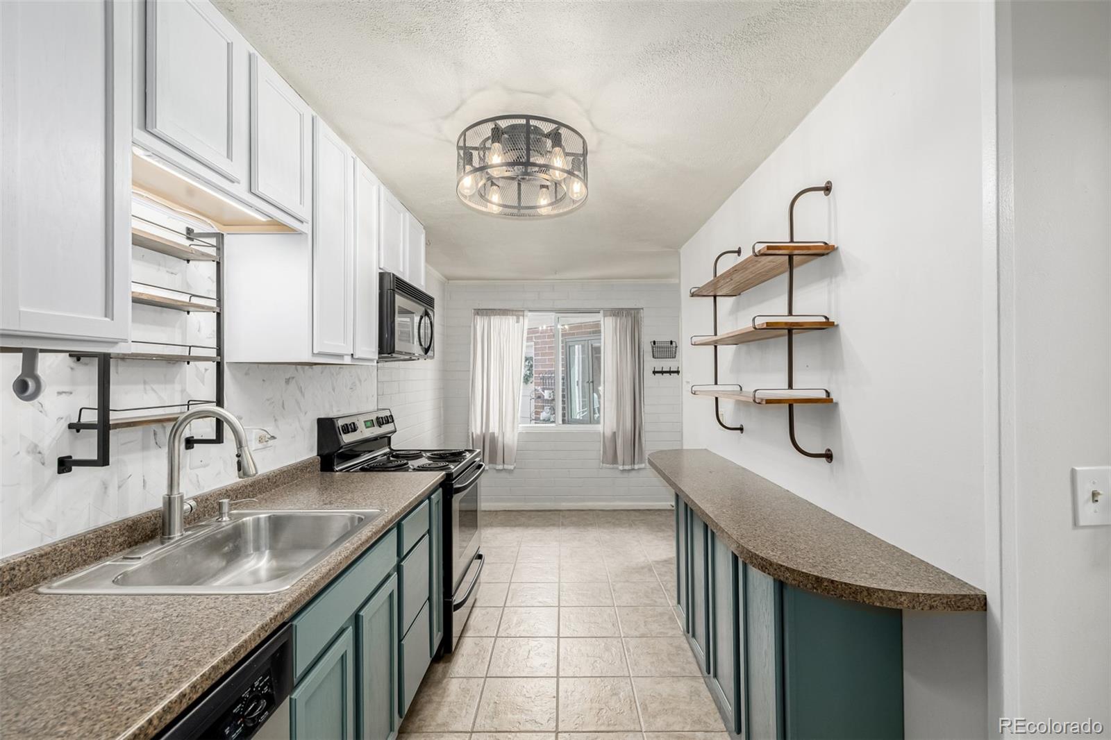 MLS Image #8 for 6005 w 39th avenue,wheat ridge, Colorado