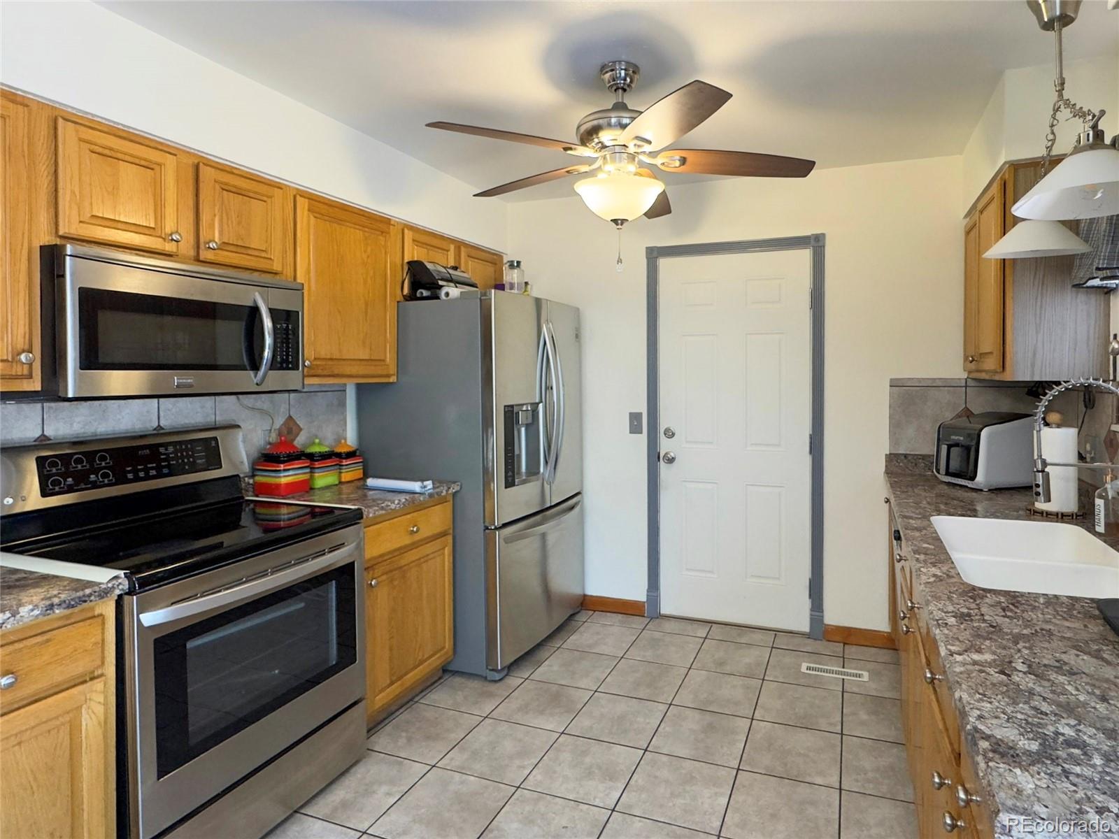 MLS Image #6 for 4383 s eagle circle,aurora, Colorado