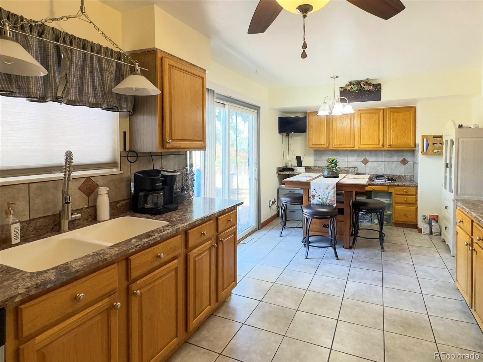 MLS Image #8 for 4383 s eagle circle,aurora, Colorado