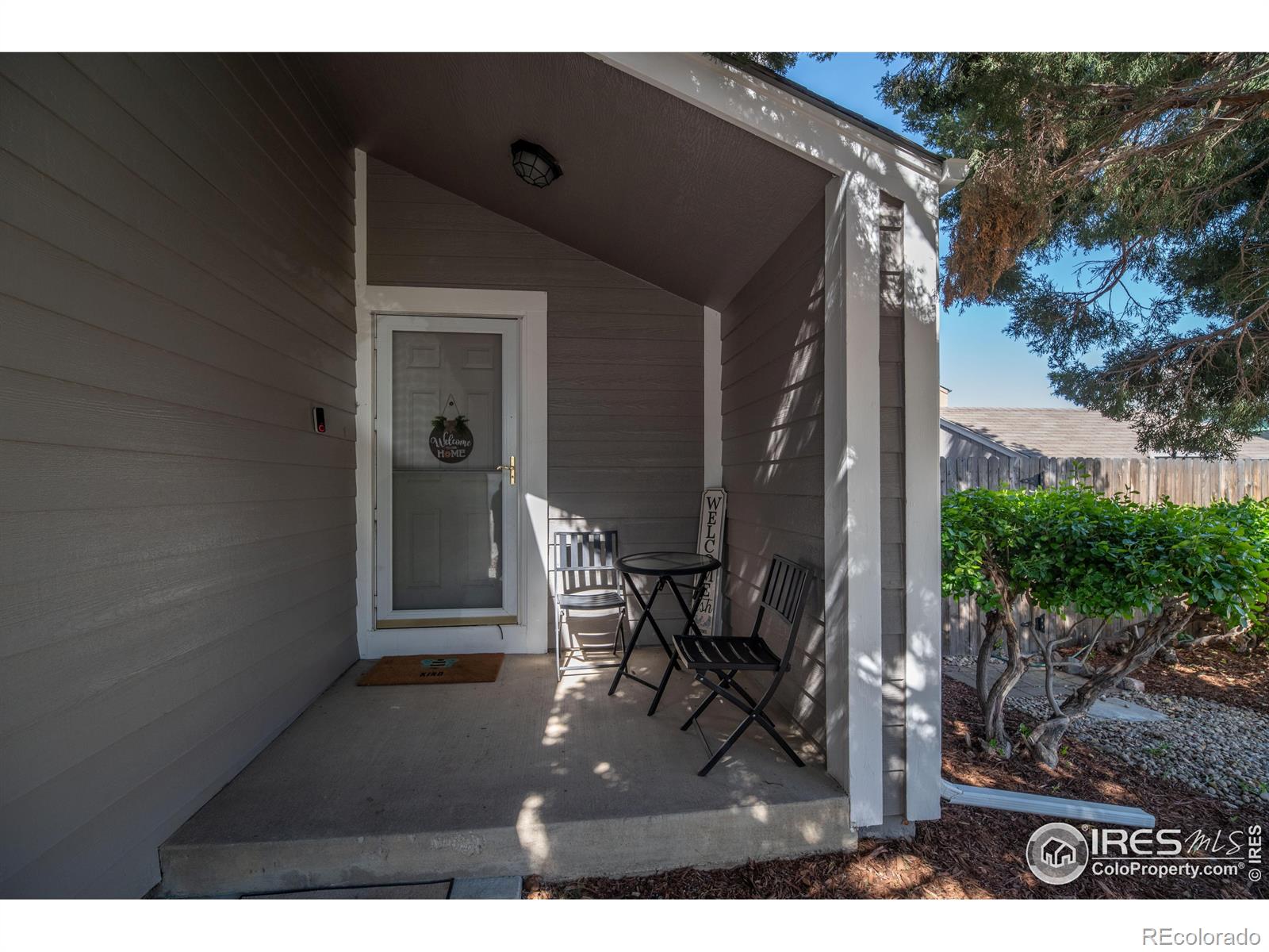MLS Image #2 for 87  macon court,aurora, Colorado