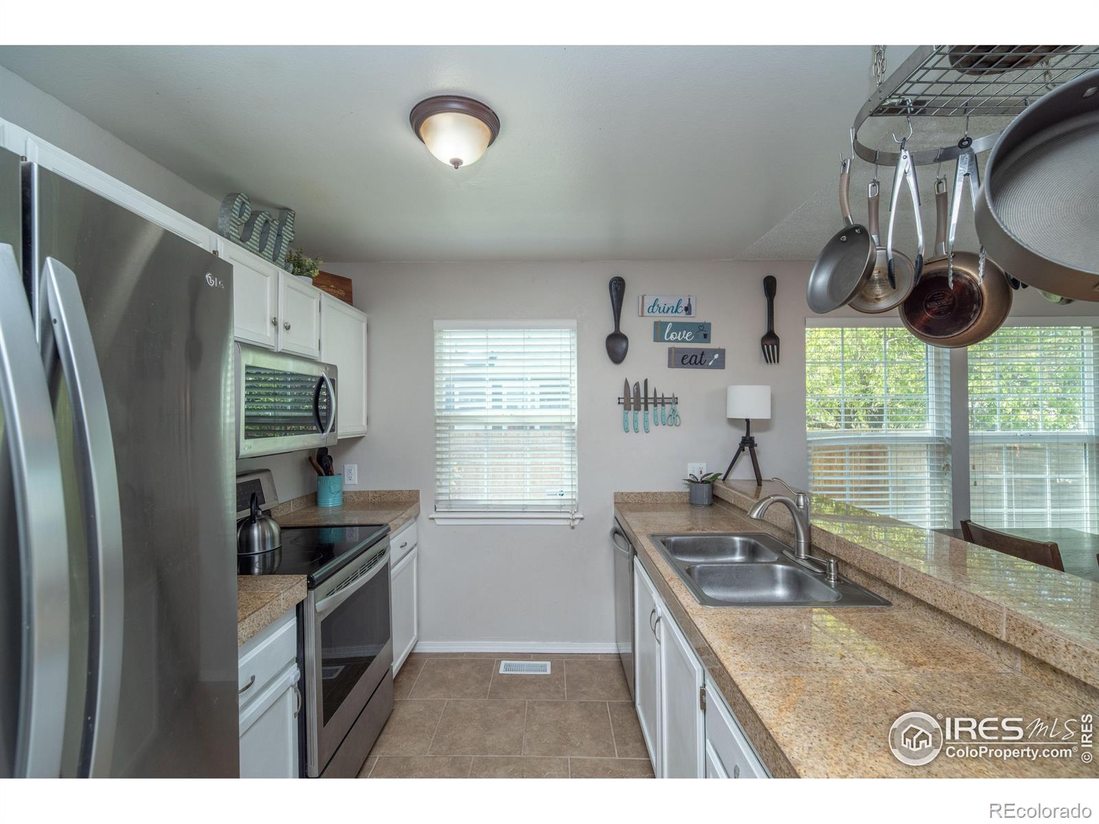 MLS Image #7 for 87  macon court,aurora, Colorado