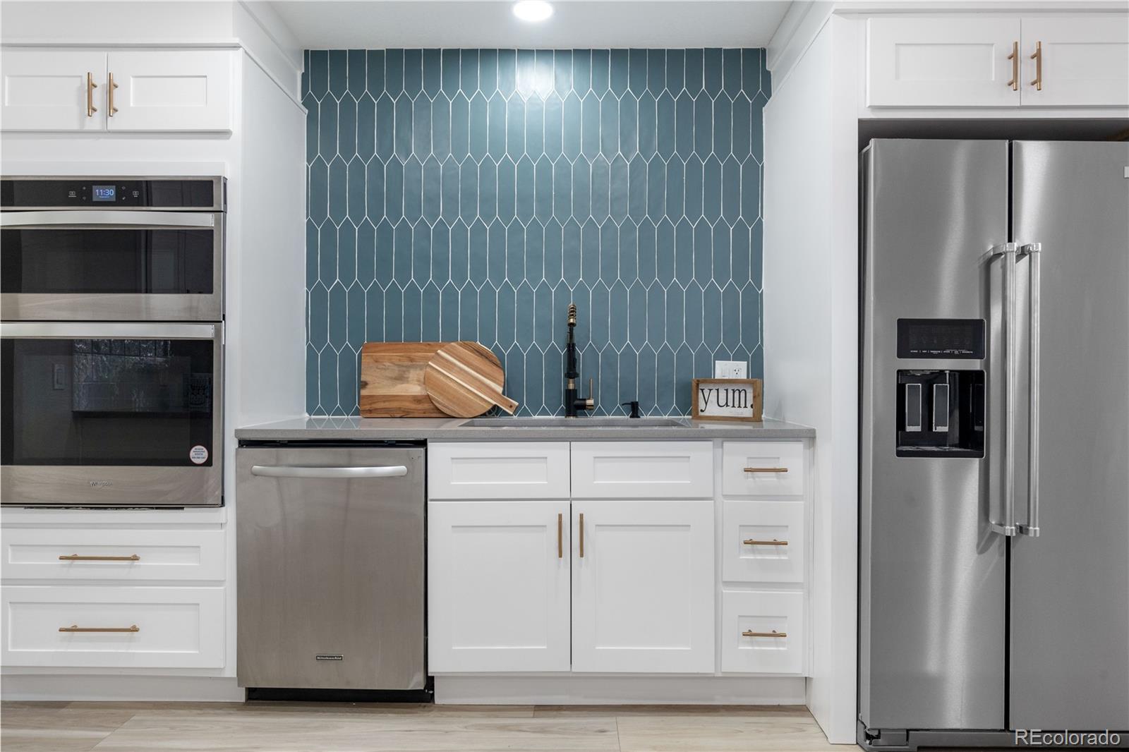 MLS Image #16 for 2320 s valley highway,denver, Colorado