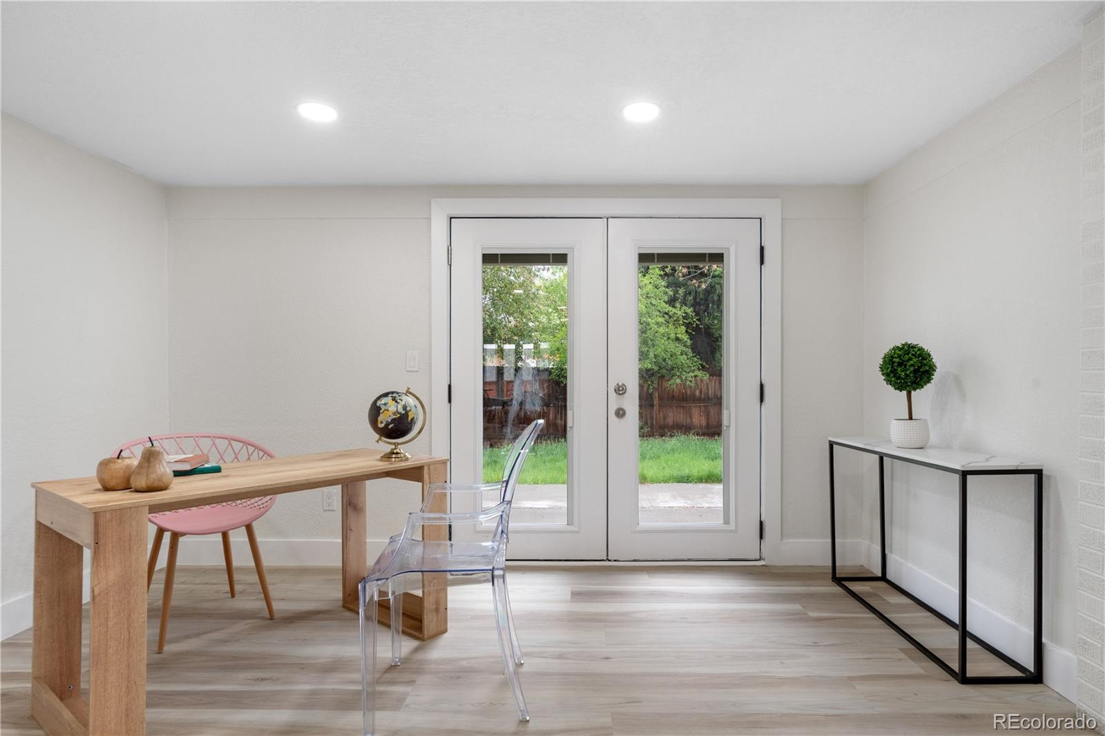 MLS Image #17 for 2320 s valley highway,denver, Colorado