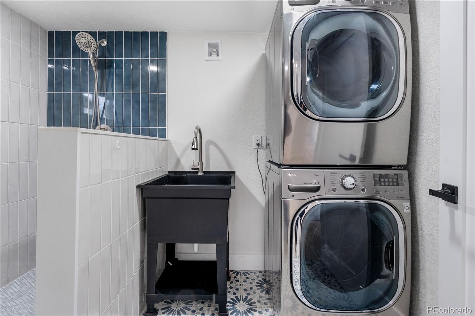 MLS Image #19 for 2320 s valley highway,denver, Colorado