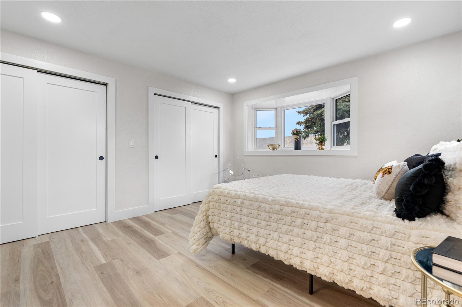 MLS Image #21 for 2320 s valley highway,denver, Colorado