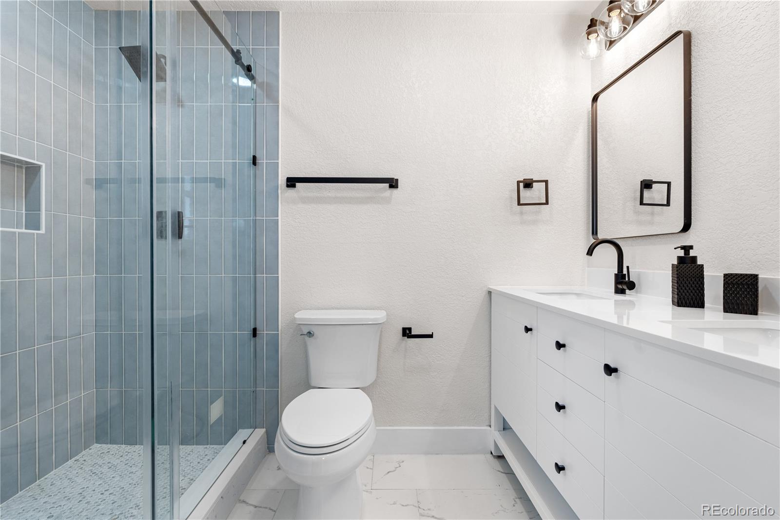 MLS Image #24 for 2320 s valley highway,denver, Colorado