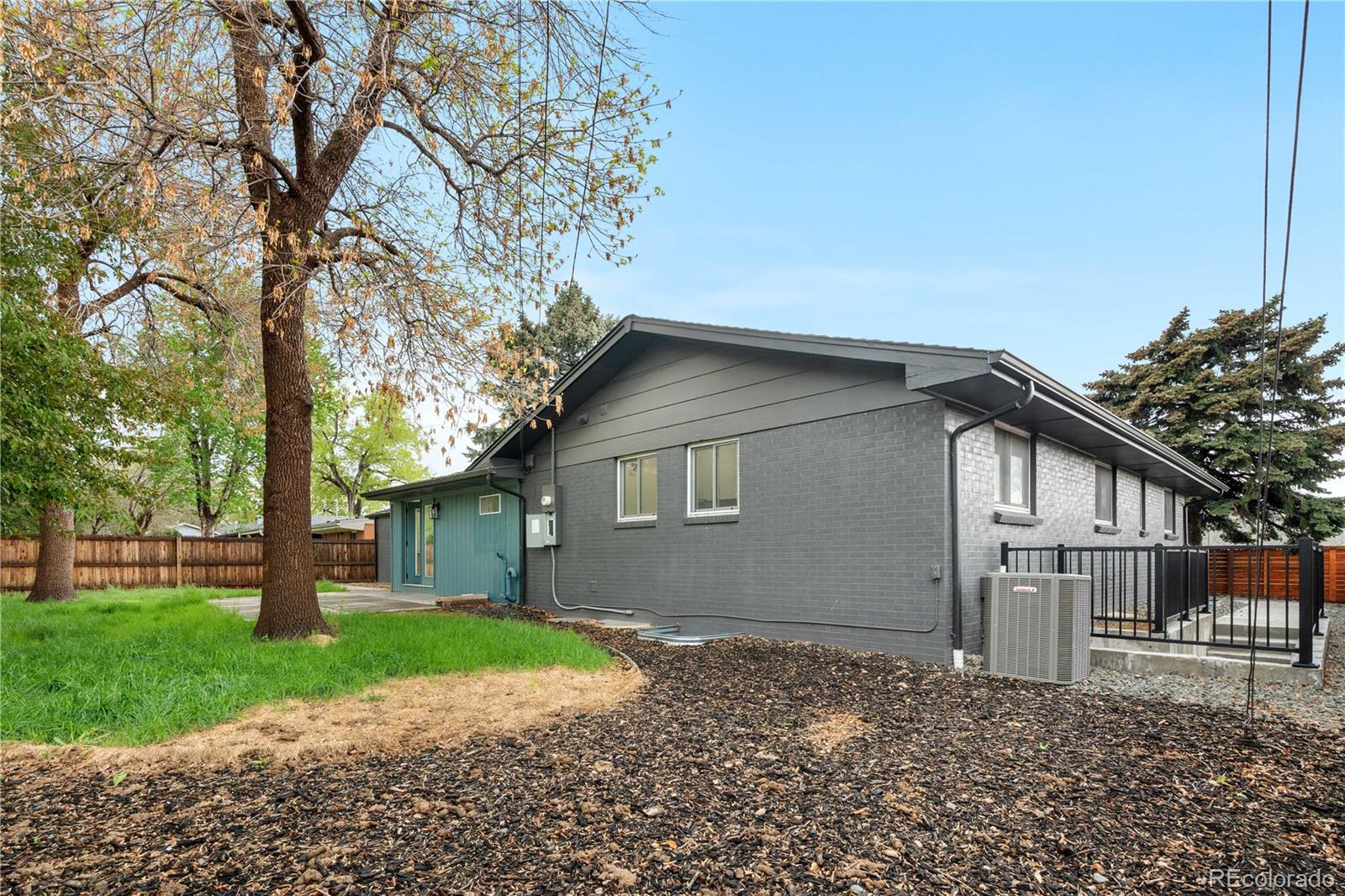 MLS Image #39 for 2320 s valley highway,denver, Colorado
