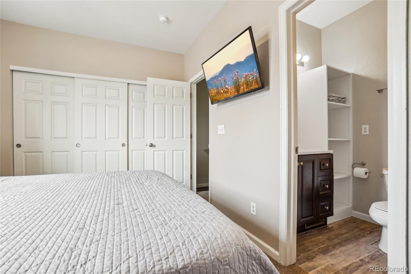 MLS Image #11 for 8199  welby road,denver, Colorado