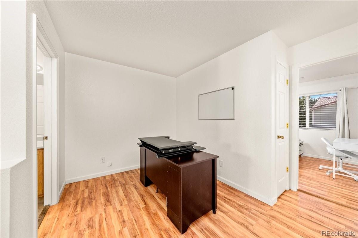 MLS Image #11 for 21562 e 47th avenue,denver, Colorado