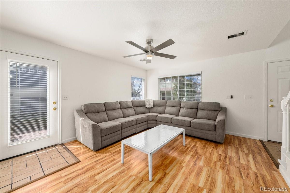 MLS Image #4 for 21562 e 47th avenue,denver, Colorado