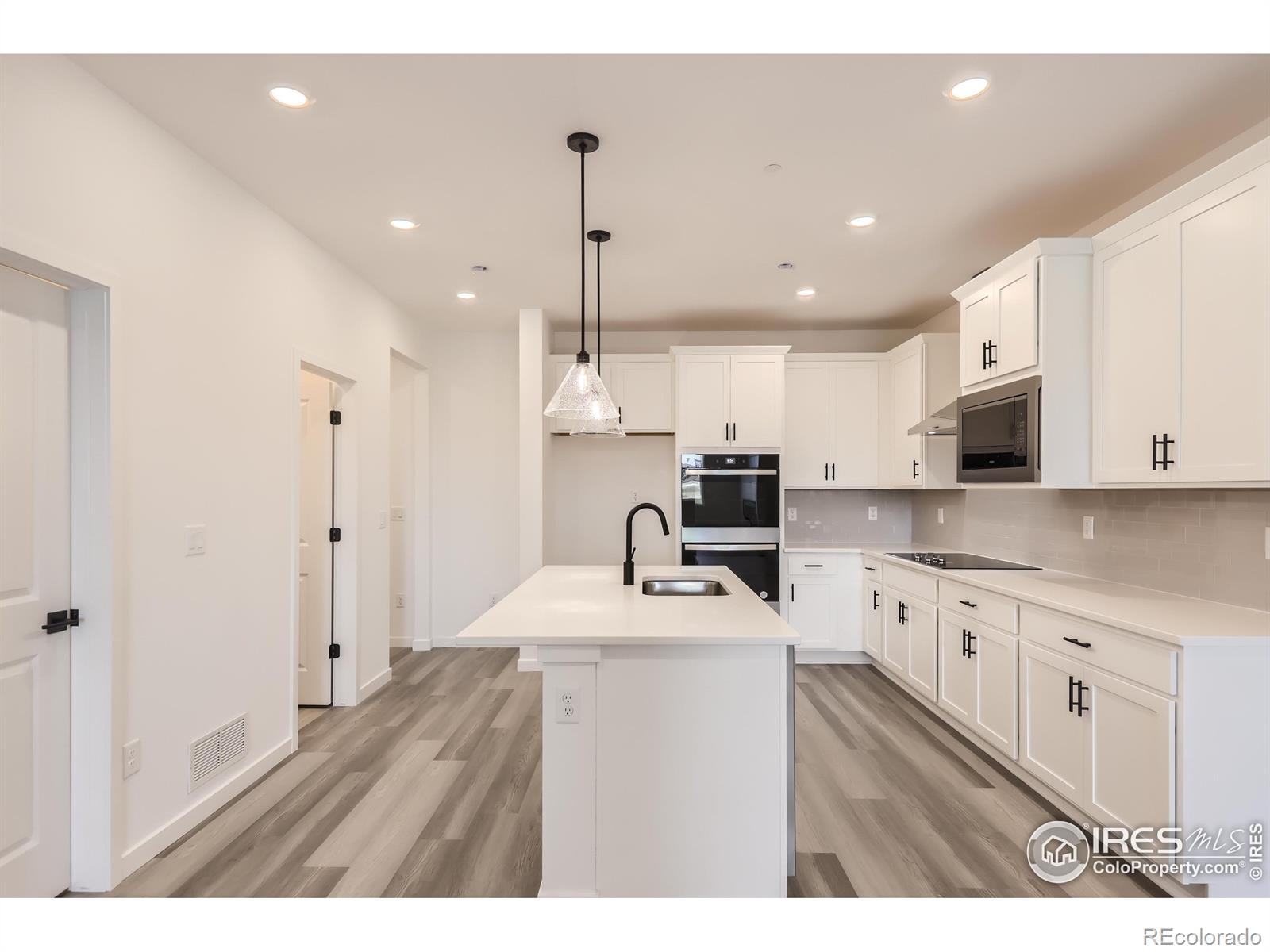 MLS Image #8 for 2732  bear springs circle,longmont, Colorado