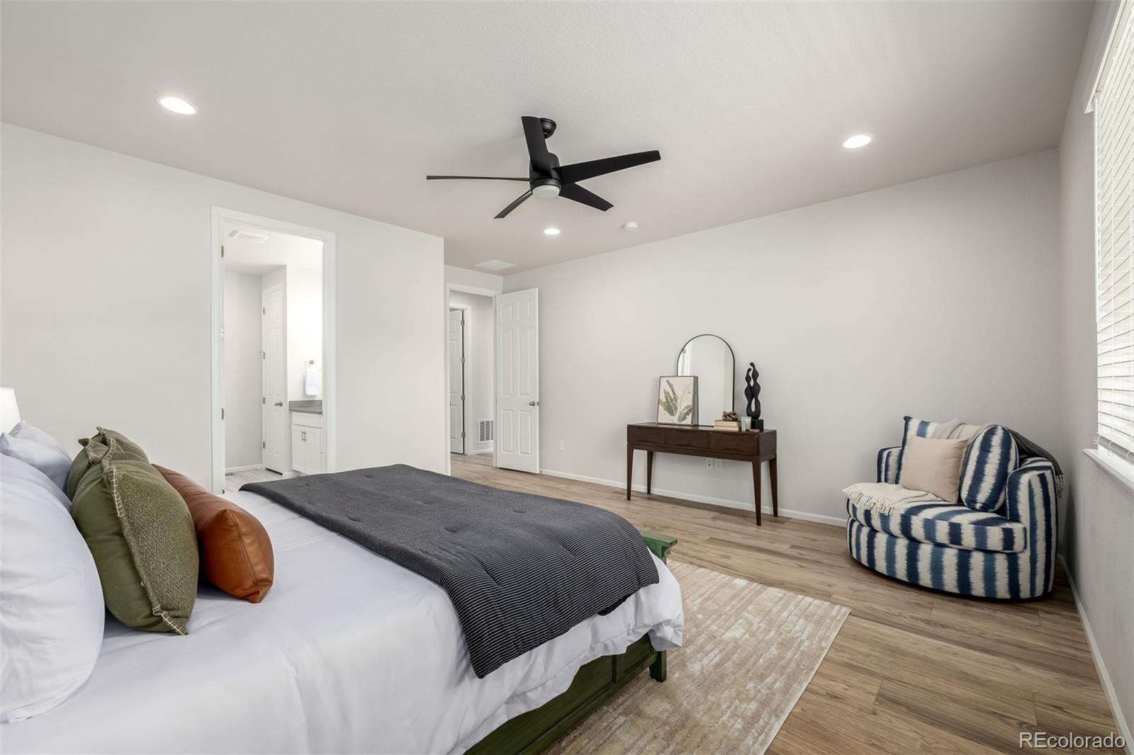 MLS Image #10 for 7202 s valleyhead court,aurora, Colorado